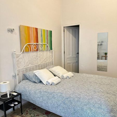 4 - Acogedora Habitacion Junto A Ruzafa Con Bano Privado Y Aire Acondicionado Valensiya Dış mekan fotoğraf