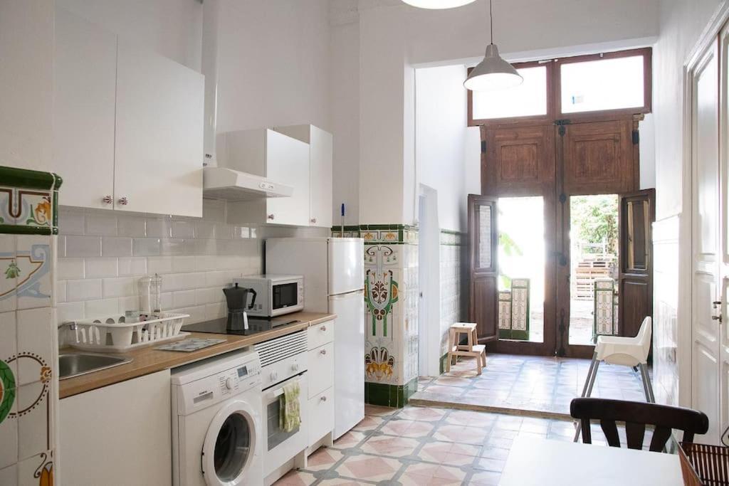4 - Acogedora Habitacion Junto A Ruzafa Con Bano Privado Y Aire Acondicionado Valensiya Dış mekan fotoğraf